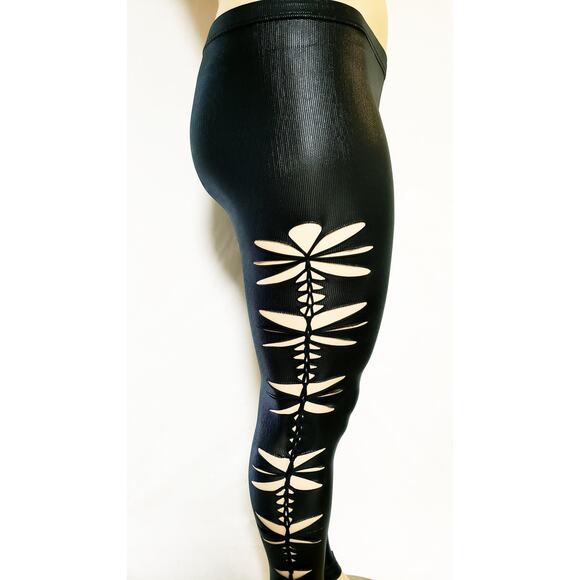 CHEEKY LEGS - 2XL/3XL - Junior/Women Super Sexy Cut Black Weaved Leggings, Fun - Picture 5 of 6